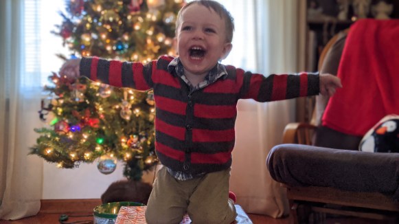 00100lrportrait_00100_burst20191225130442425_cover